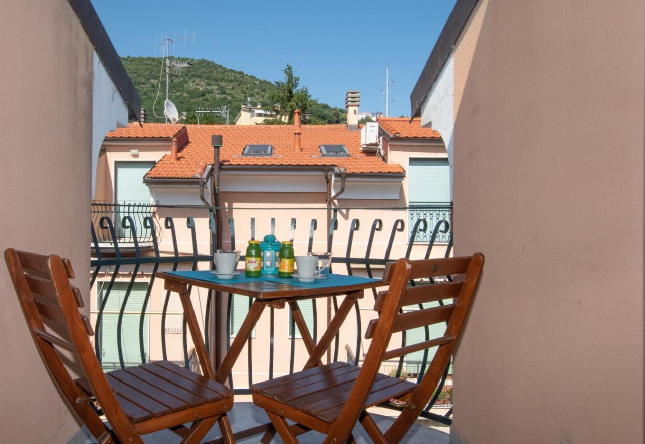 Residence Holidays Pietra Ligure Extérieur photo